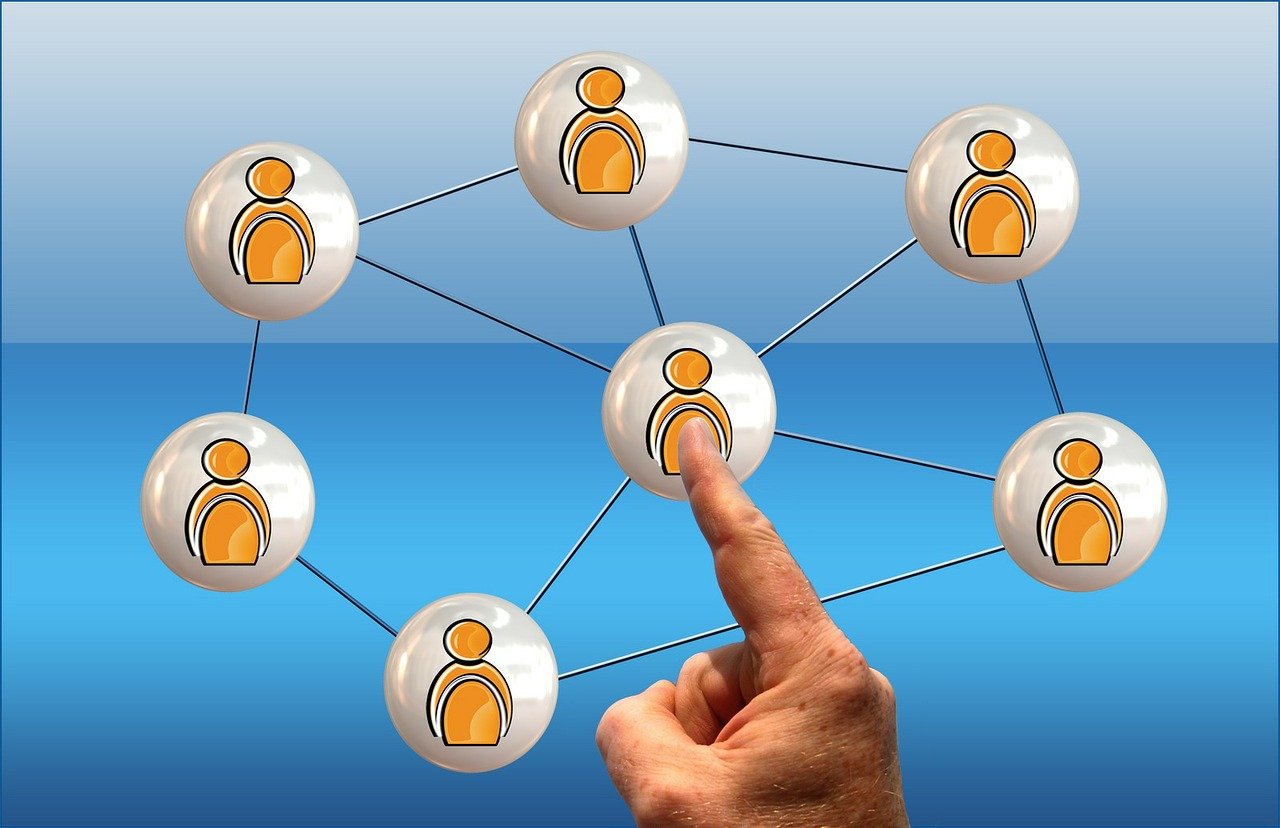 揭秘2017年最新薪酬标准,行业、地区差异与职业发展前景深度解析